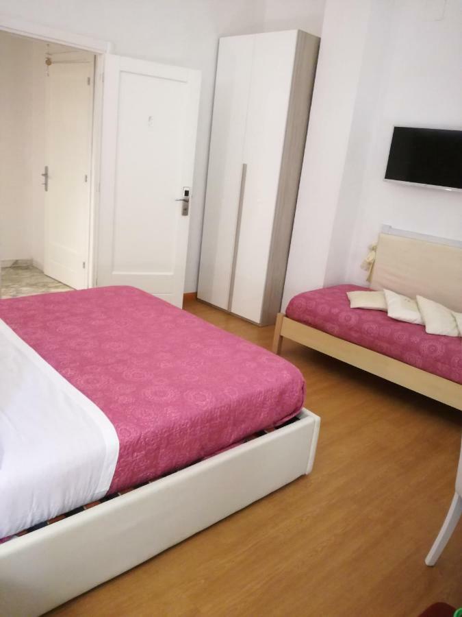 B&B Abatjour - Ambiente Sanificato - Test Antilegionella Assolto 福查 外观 照片