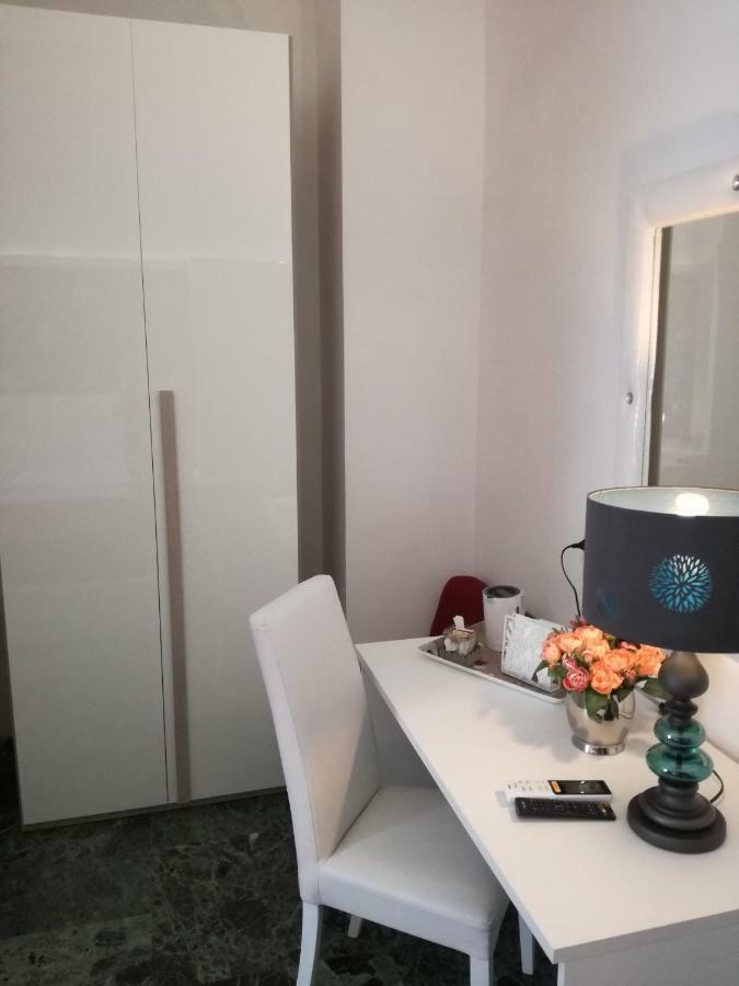 B&B Abatjour - Ambiente Sanificato - Test Antilegionella Assolto 福查 外观 照片